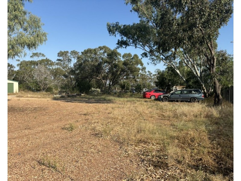 26 Nobby Road, Lightning Ridge NSW 2834