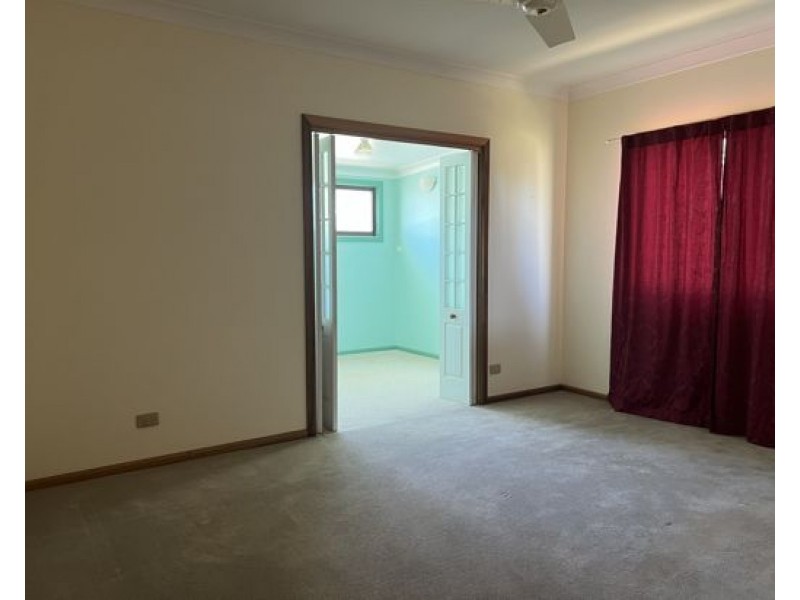 50 Butterfly Avenue, Lightning Ridge NSW 2834