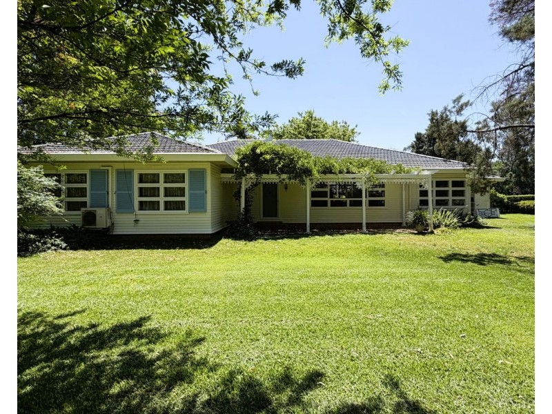 15 Merindah Avenue, Moree NSW 2400