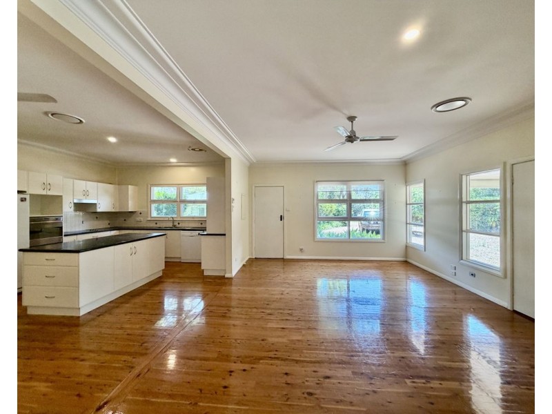 15 Merindah Avenue, Moree NSW 2400