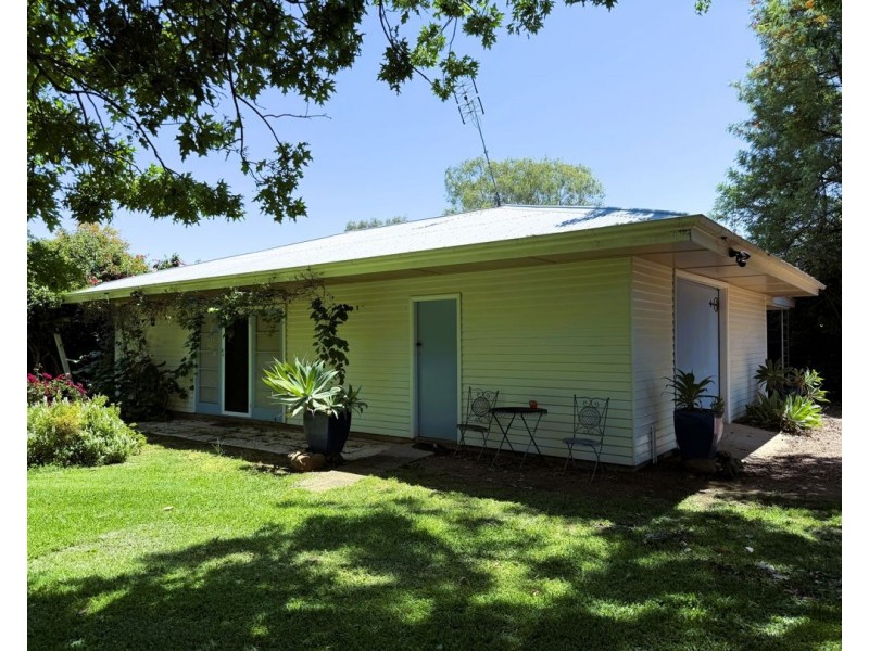 15 Merindah Avenue, Moree NSW 2400