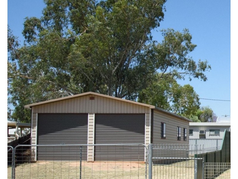 4 Red Robin Street, Lightning Ridge NSW 2834