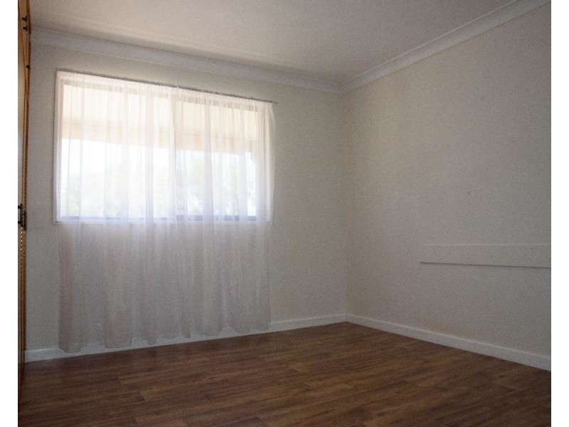 4 Red Robin Street, Lightning Ridge NSW 2834