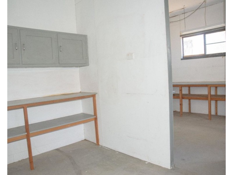 4 Red Robin Street, Lightning Ridge NSW 2834