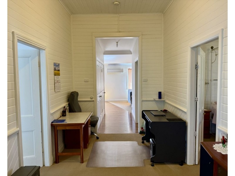 8 Centre Street, Pallamallawa NSW 2399