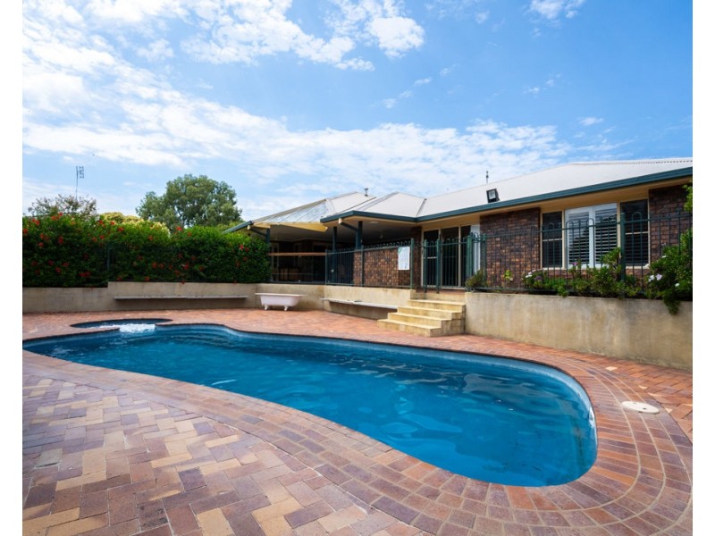 7 Carwee Street, Moree NSW 2400