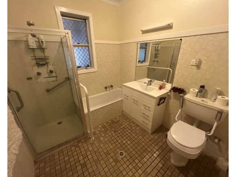 10 Webb Avenue, Moree NSW 2400