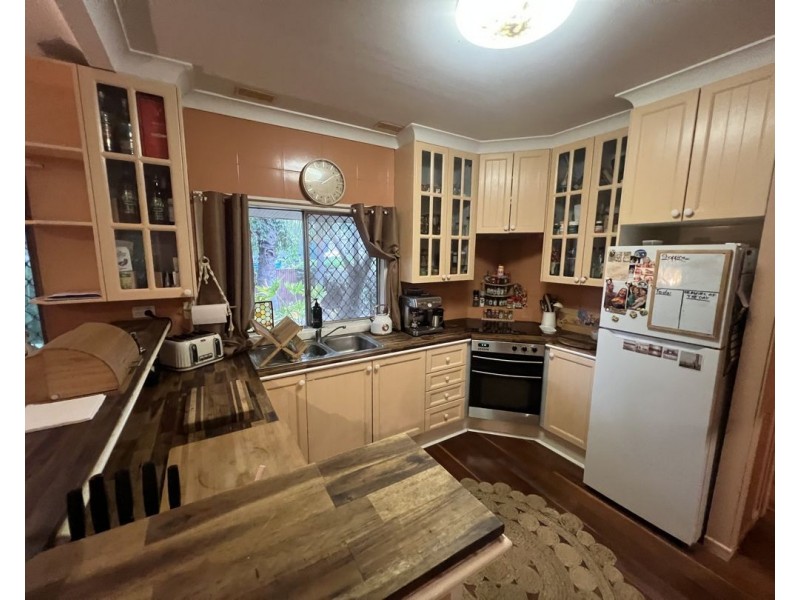 5 Cameron Place, Moree NSW 2400