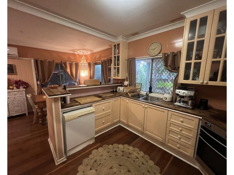 5 Cameron Place, Moree NSW 2400