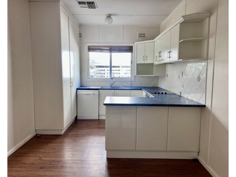 13 Ruse ST, Moree NSW 2400