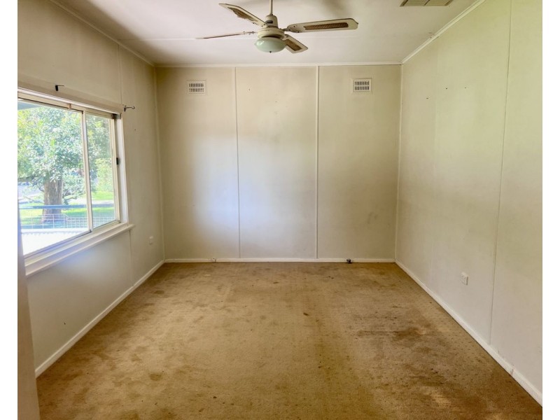 13 Ruse ST, Moree NSW 2400