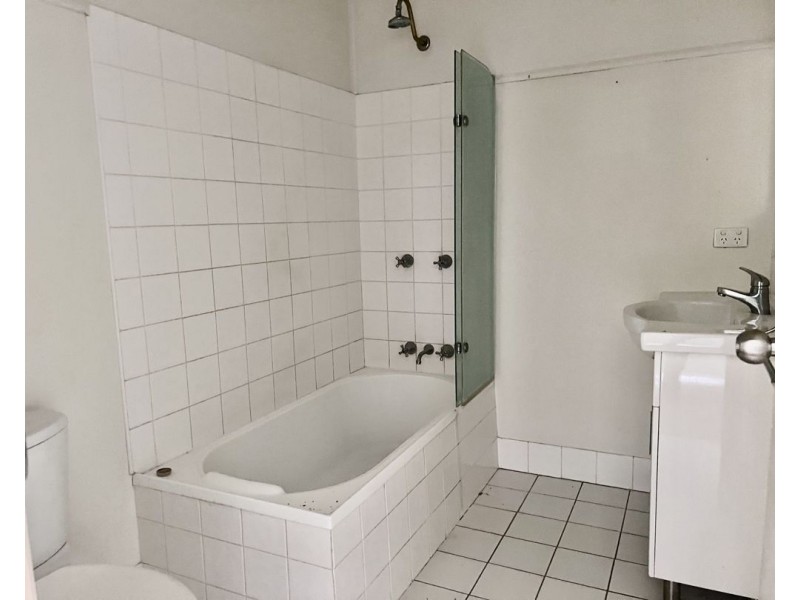 13 Ruse ST, Moree NSW 2400