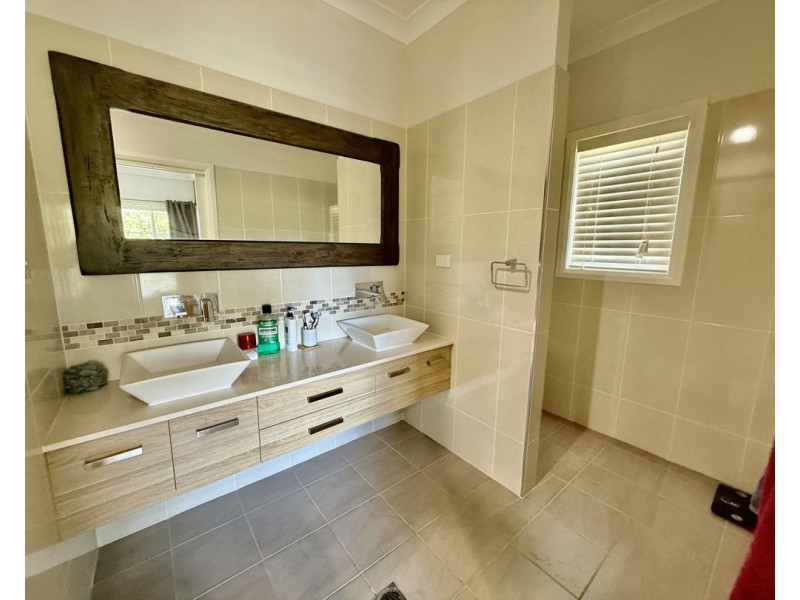 55 Gwydir St, Moree NSW 2400