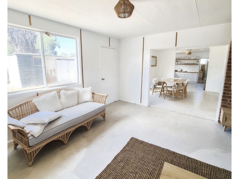 12 Potch Street, Lightning Ridge NSW 2834