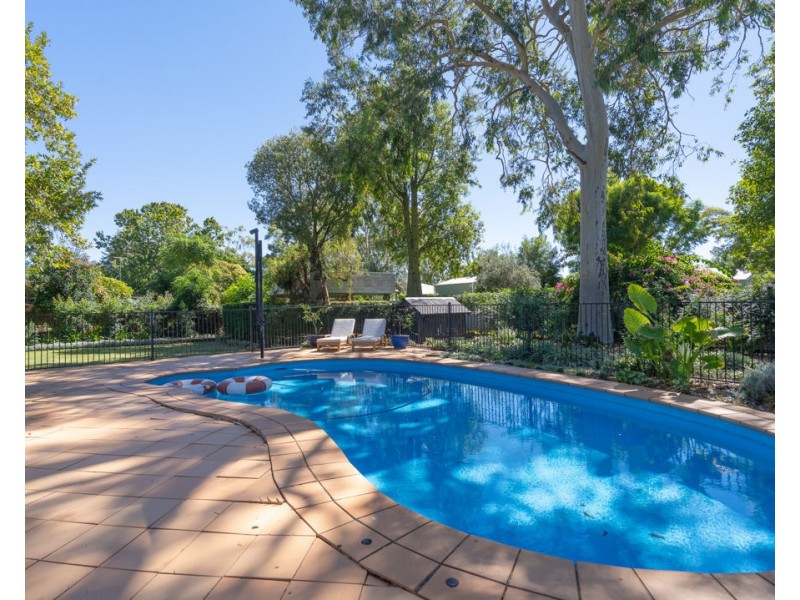 21 Sunnyside Road, Moree NSW 2400