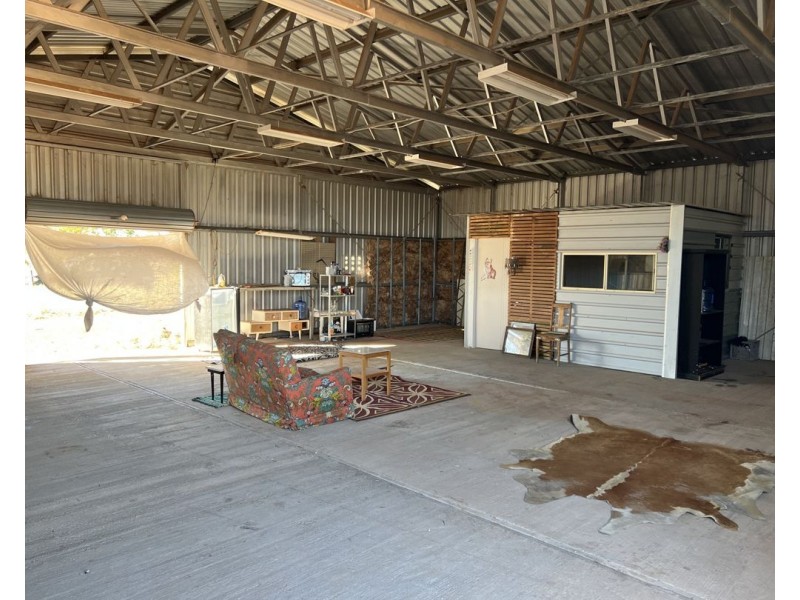 3 Fred Reece Way, Lightning Ridge NSW 2834