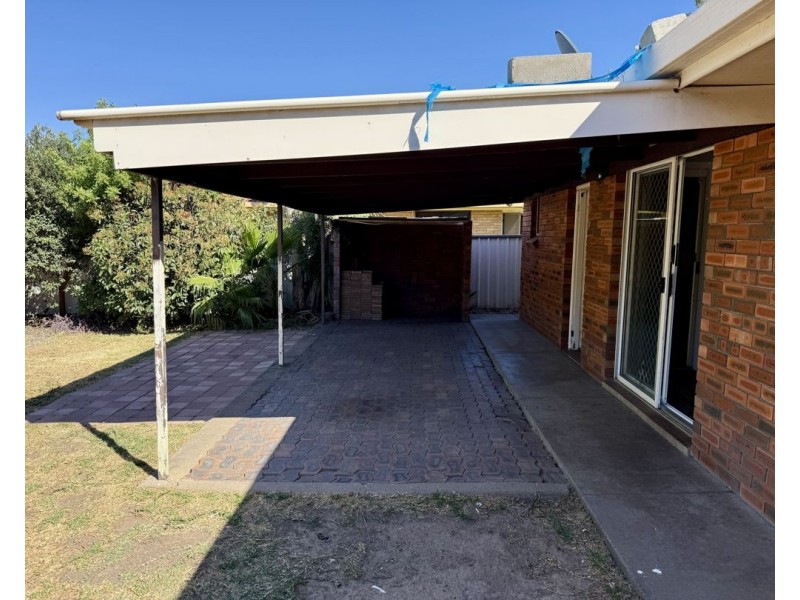 3 Cummins Ave, Moree NSW 2400