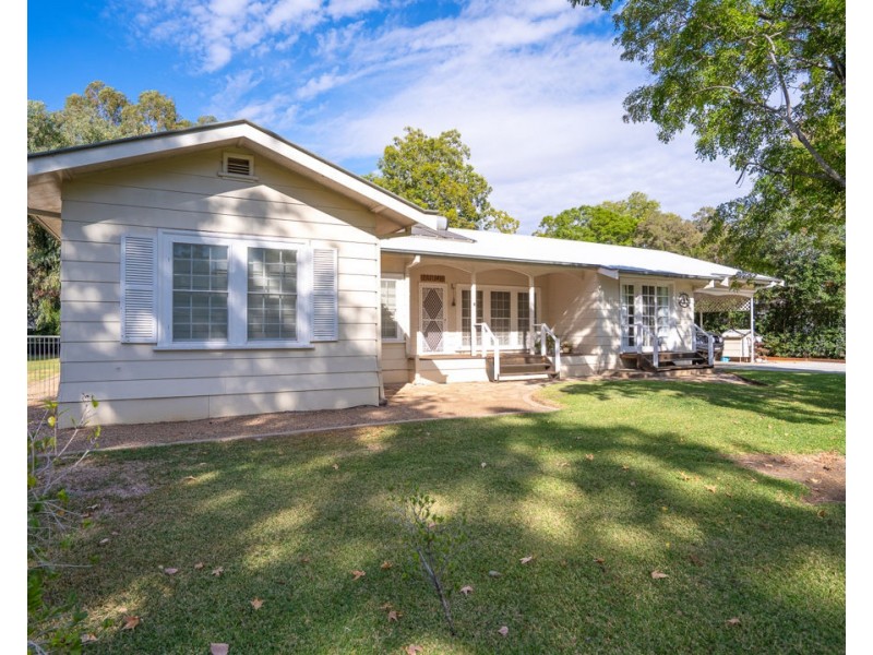 6 Tirzah Street, Moree NSW 2400