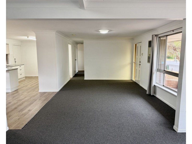 33 Kamilaroi DR, Moree NSW 2400