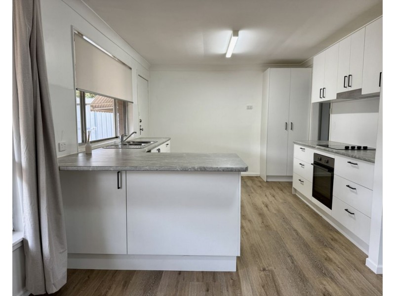 33 Kamilaroi DR, Moree NSW 2400