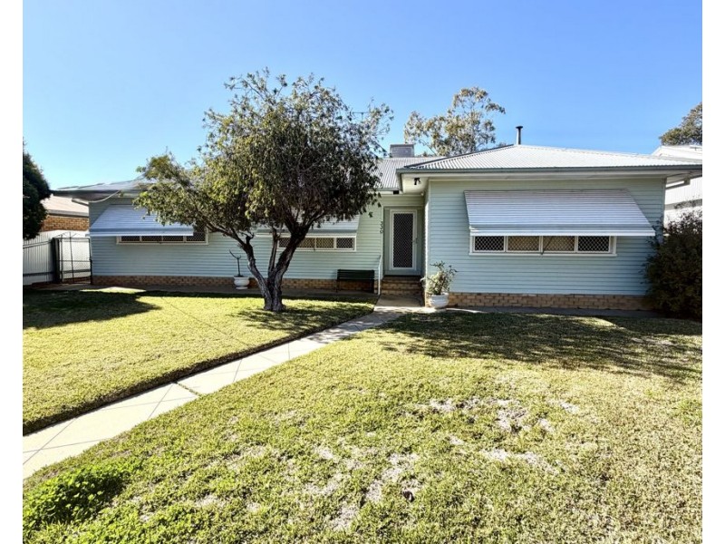 330 Auburn Street, Moree NSW 2400