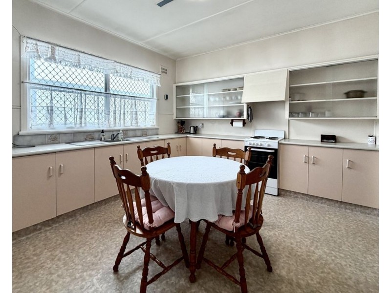 330 Auburn Street, Moree NSW 2400