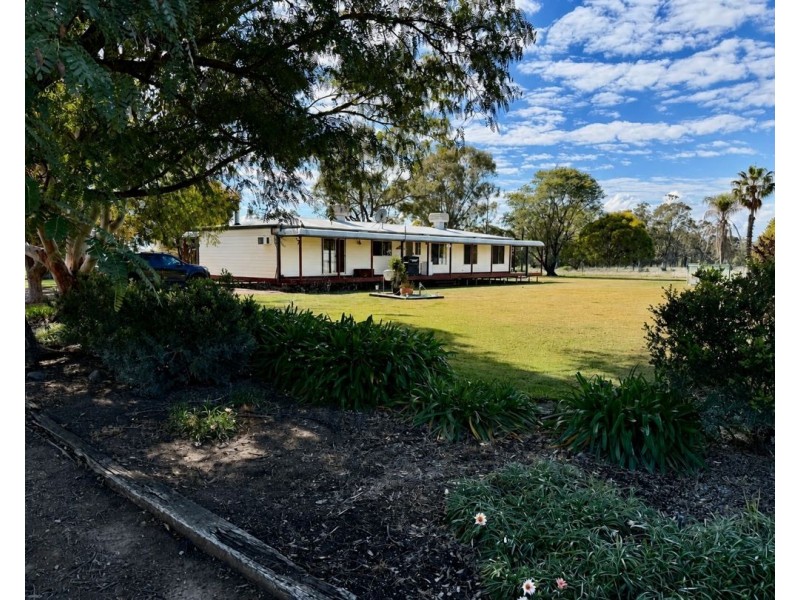 52 Cheecum Road, Moree NSW 2400