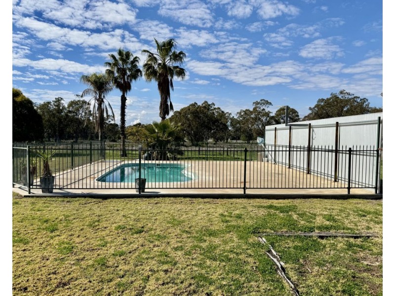 52 Cheecum Road, Moree NSW 2400