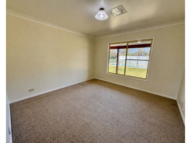 52 Cheecum Road, Moree NSW 2400
