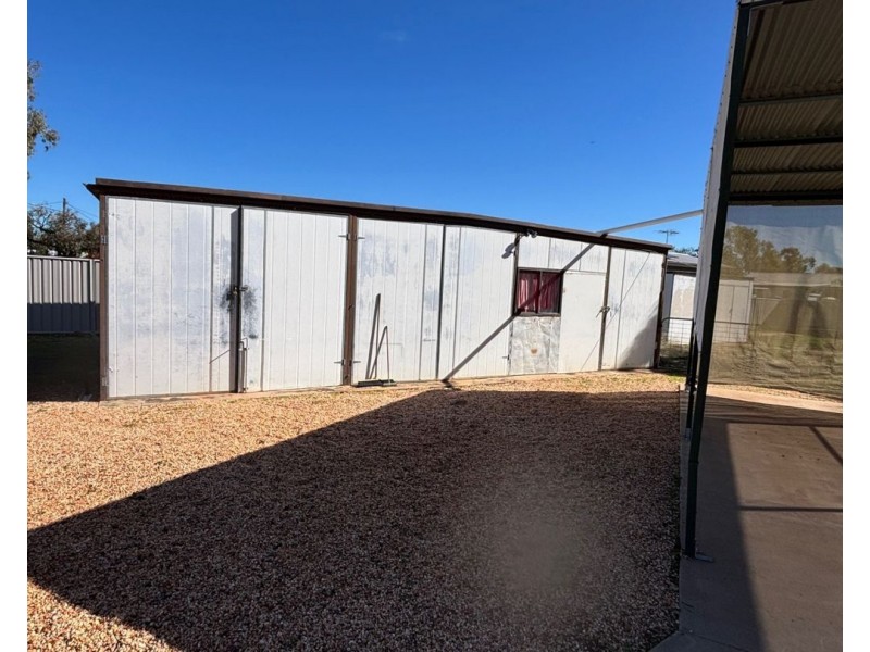 8 Gem street, Lightning Ridge NSW 2834