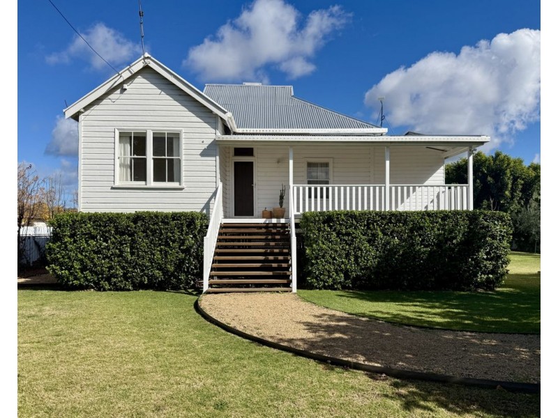 11 Carnarvon Hwy, Moree NSW 2400