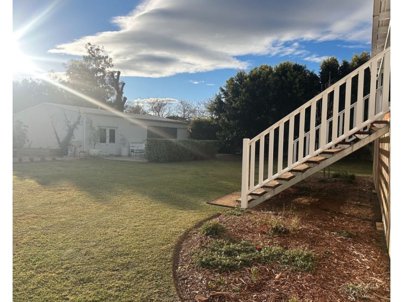 11 Carnarvon Hwy, Moree NSW 2400