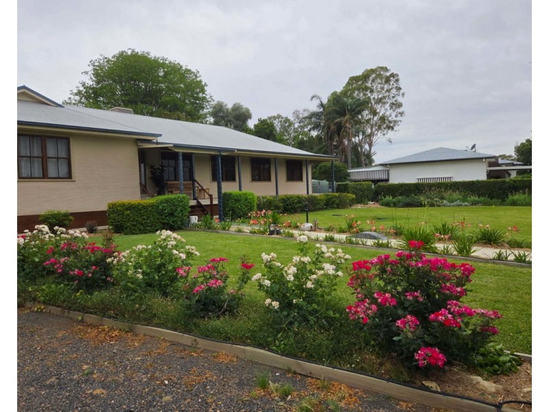 53 Carbeen ST, Moree NSW 2400