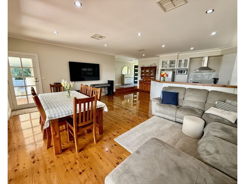 53 Carbeen ST, Moree NSW 2400
