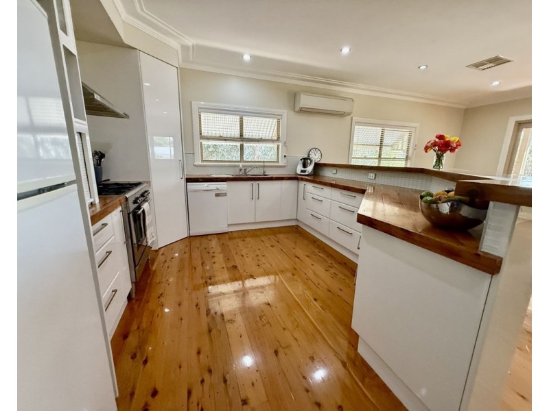 53 Carbeen ST, Moree NSW 2400
