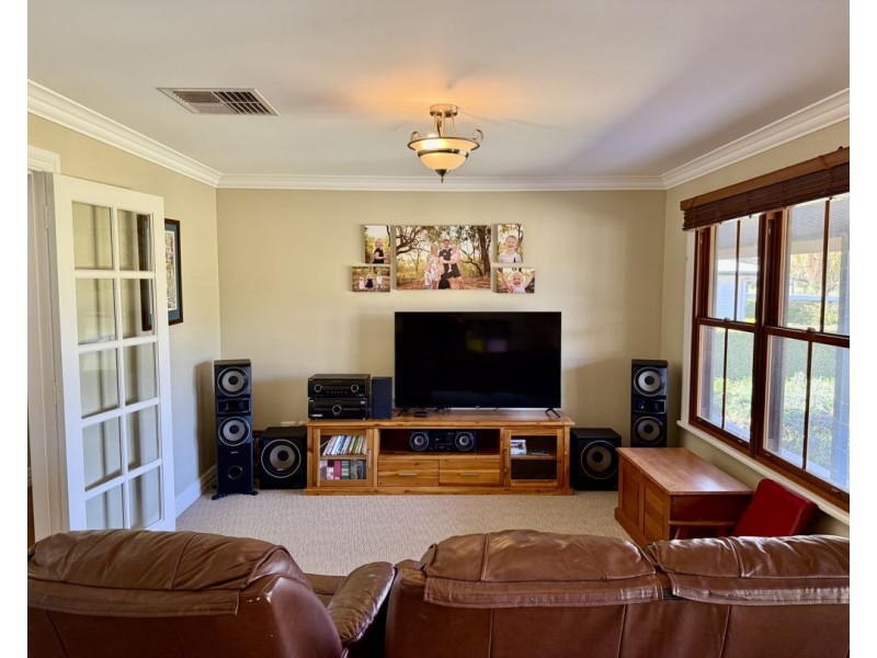 53 Carbeen ST, Moree NSW 2400