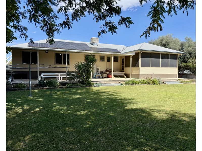 53 Carbeen ST, Moree NSW 2400