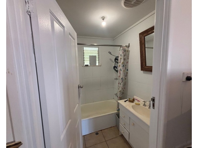 10 Potch Street, Lightning Ridge NSW 2834
