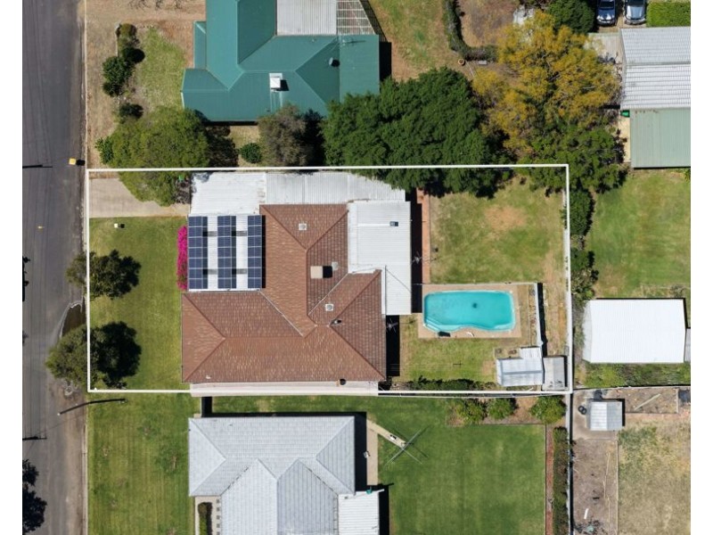 27 Maple Avenue, Moree NSW 2400