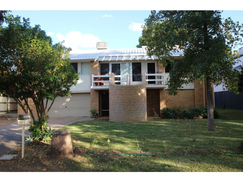 70 ALBERT STREET,, Moree NSW 2400