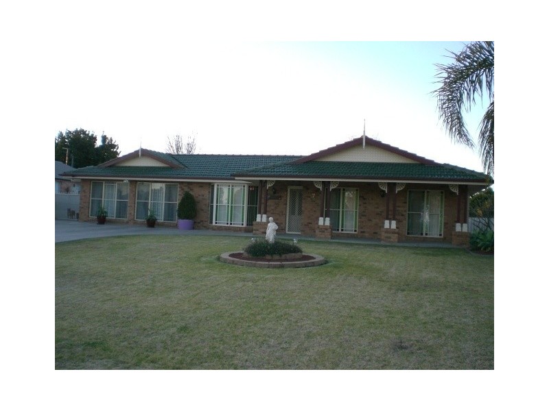 7 Shaftesbury Avenue, Moree NSW 2400