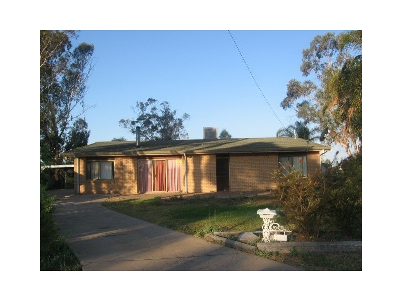 6 Julia Place, Moree NSW 2400
