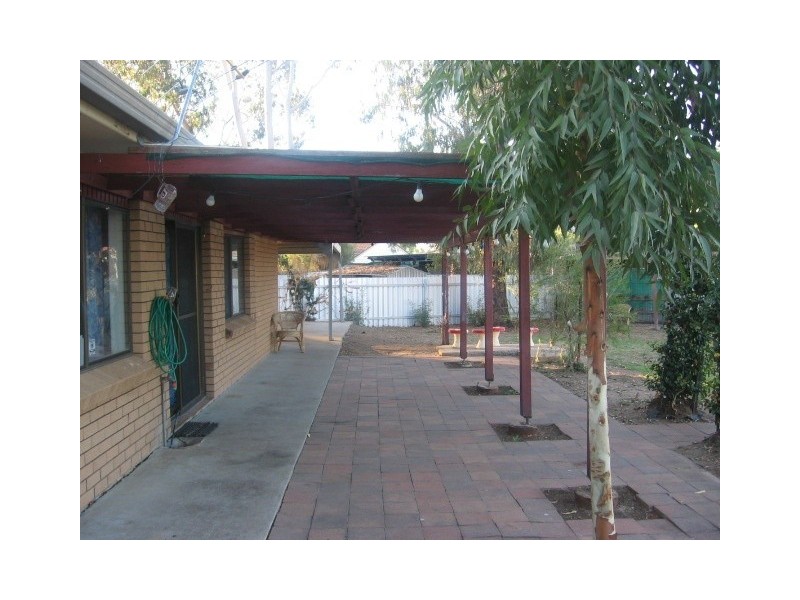 6 Julia Place, Moree NSW 2400