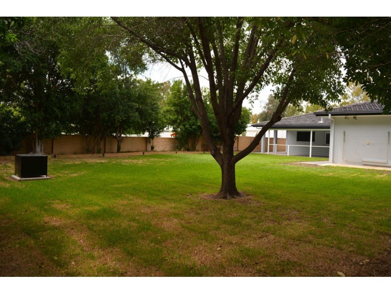 3 URALLIE PLACE, Moree NSW 2400