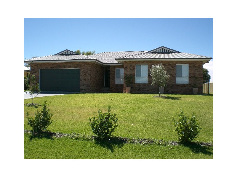 5 Waratah, Moree NSW 2400