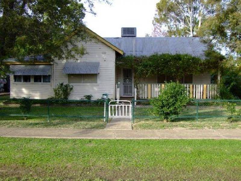 28 Edward Street, Moree NSW 2400