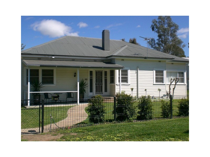 33 Edward Street, Moree NSW 2400