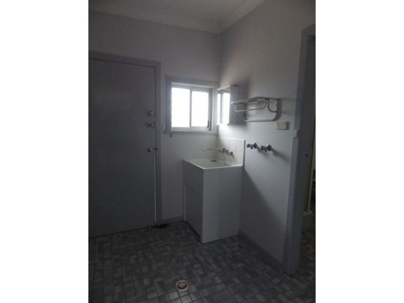 7 Oak St, Moree NSW 2400