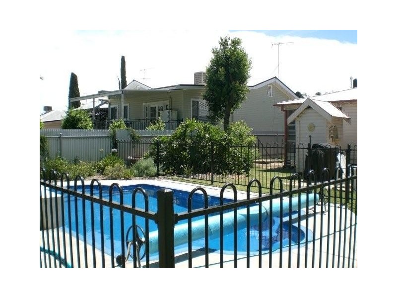 65 Edward Street, Moree NSW 2400