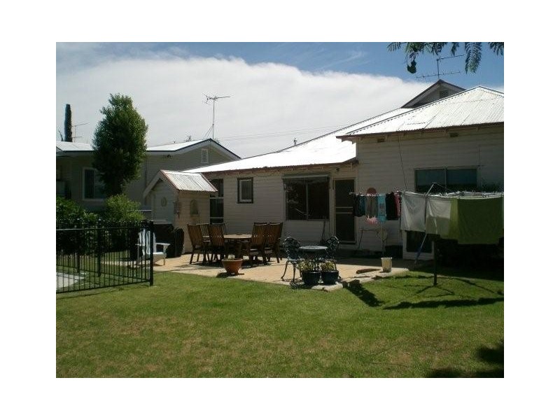 65 Edward Street, Moree NSW 2400